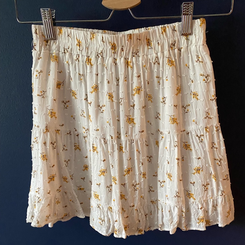 Forever 21 floral print skirt